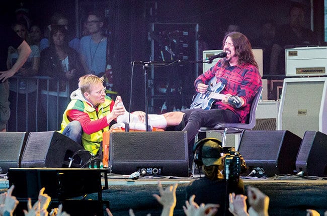 http://www.billboard.com/articles/business/6612720/dave-grohls-injury-foo-fighters-tour
