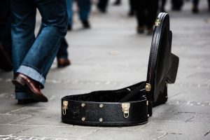 open guitar case