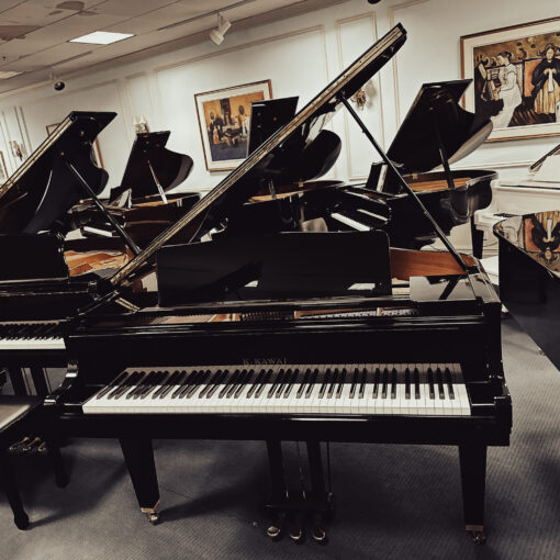 Image of a Kawai GE1 Baby Grand Piano in Ebony Polish