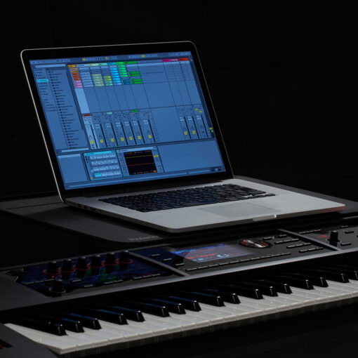 Roland FA-07 with Mac