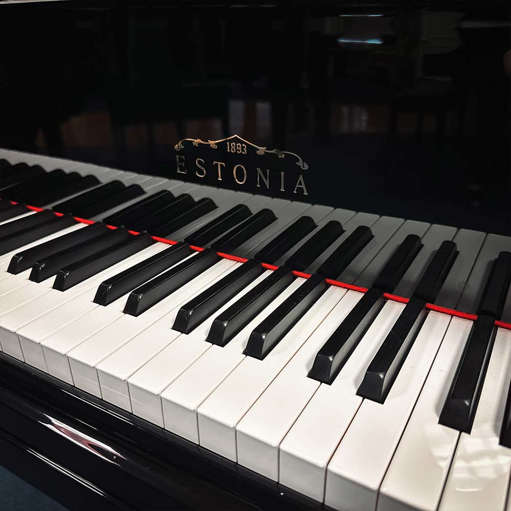 Used Estonia 190 Grand Piano in Polished Ebony Logo