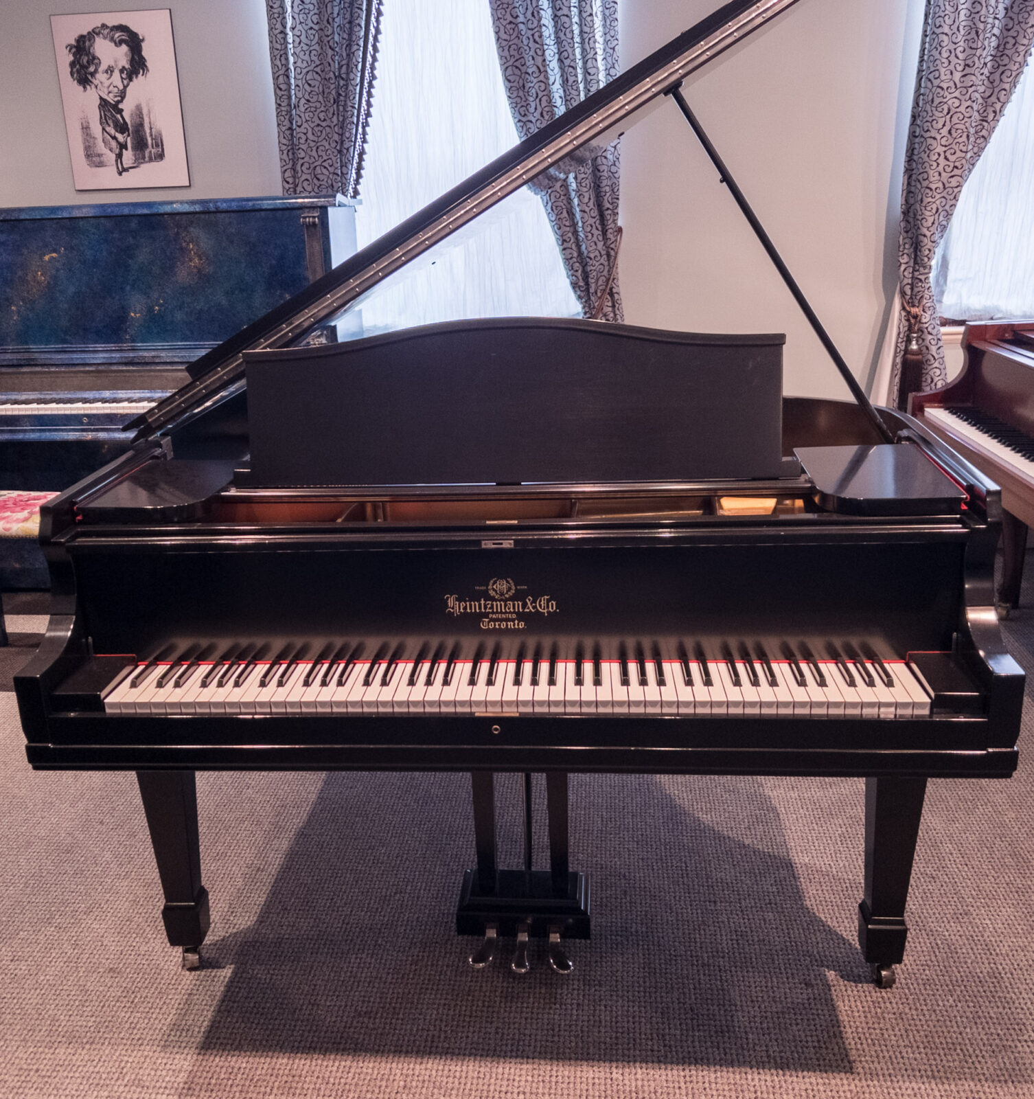 Heintzman baby hot sale grand piano