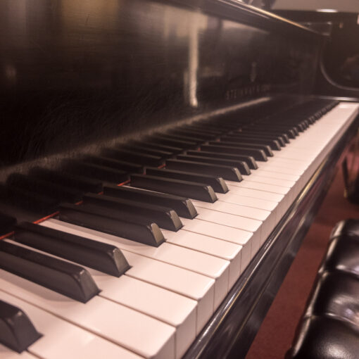 Used Steinway L Grand Piano in Satin Ebony keys