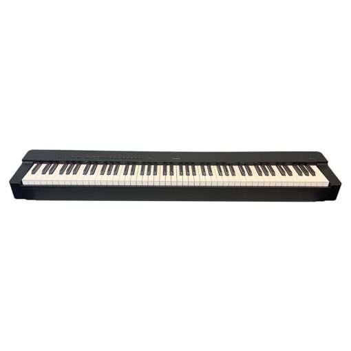 Used Yamaha P225 - Front Image