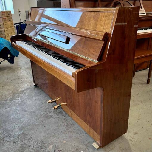 Samick SU105 Upright Piano Right Angle