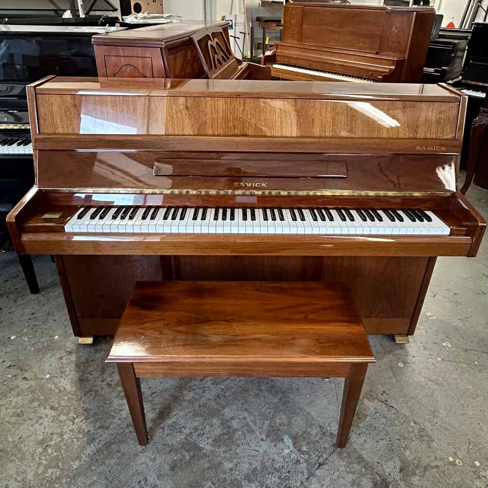 Samick SU105 Upright Piano with Bench