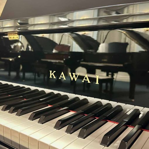 Kawai GM2 Grand Piano Front Logo