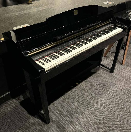 Yamaha CLP370 Clavinova Left Angle