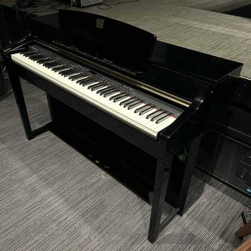 Yamaha CLP370 Clavinova Right Angle