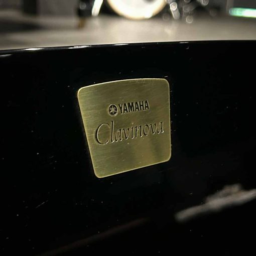 Yamaha CLP370 Clavinova Badge