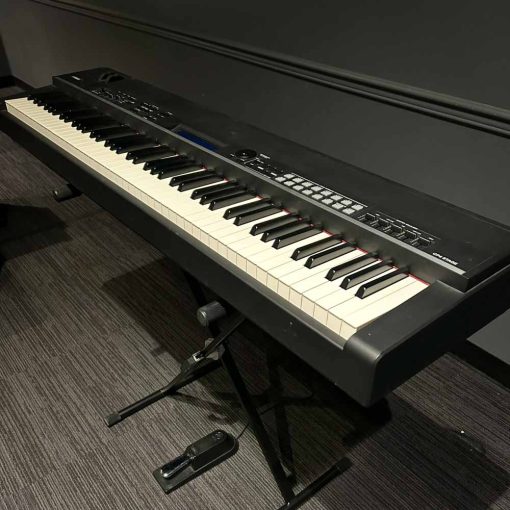 Yamaha CP4 Digital Piano Right Angle