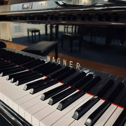 Wagner G157 Grand Piano Front Logo