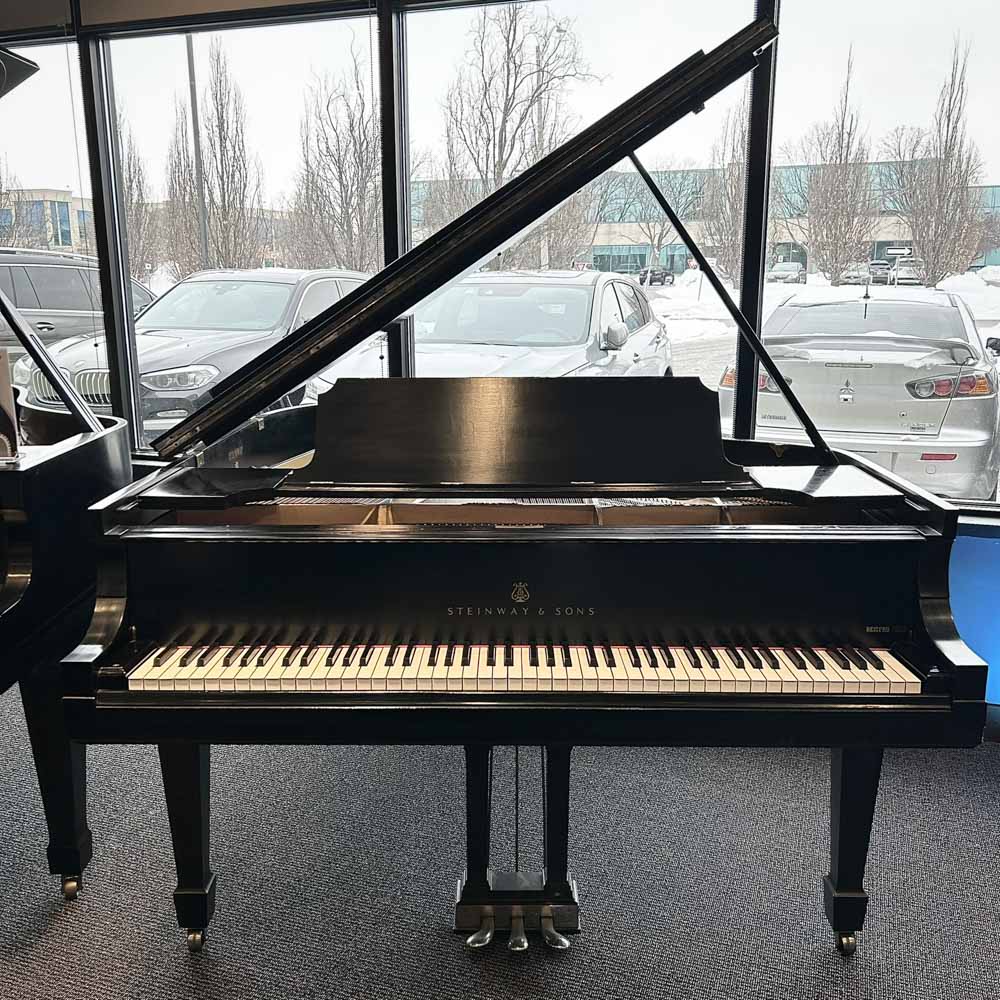 Steinway M Grand Piano Front Angle